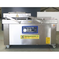 廠家定制帶湯汁產(chǎn)品真空包裝機，人參酒真空包裝機